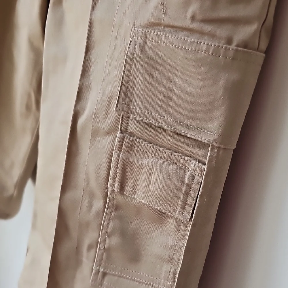 Men's Tan Cargo Shorts - Picture 4 of 5